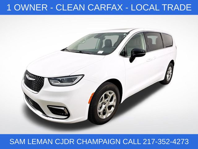 Used 2024 Chrysler Pacifica Limited w/ Trailer Tow Group image 3