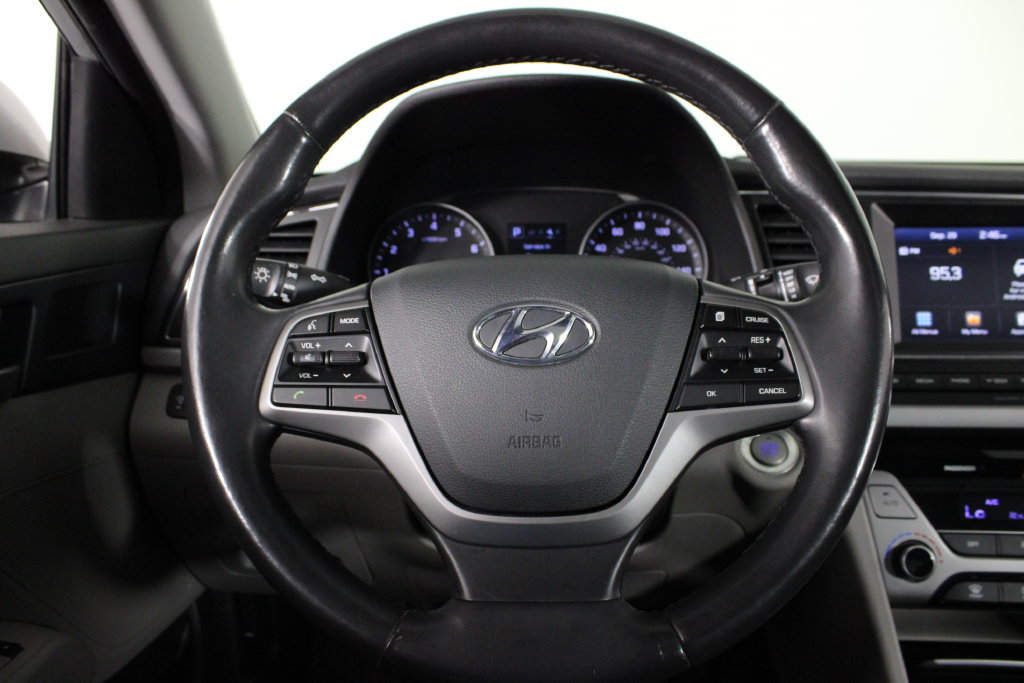 Used 2018 Hyundai Elantra Value Edition FWD image 8