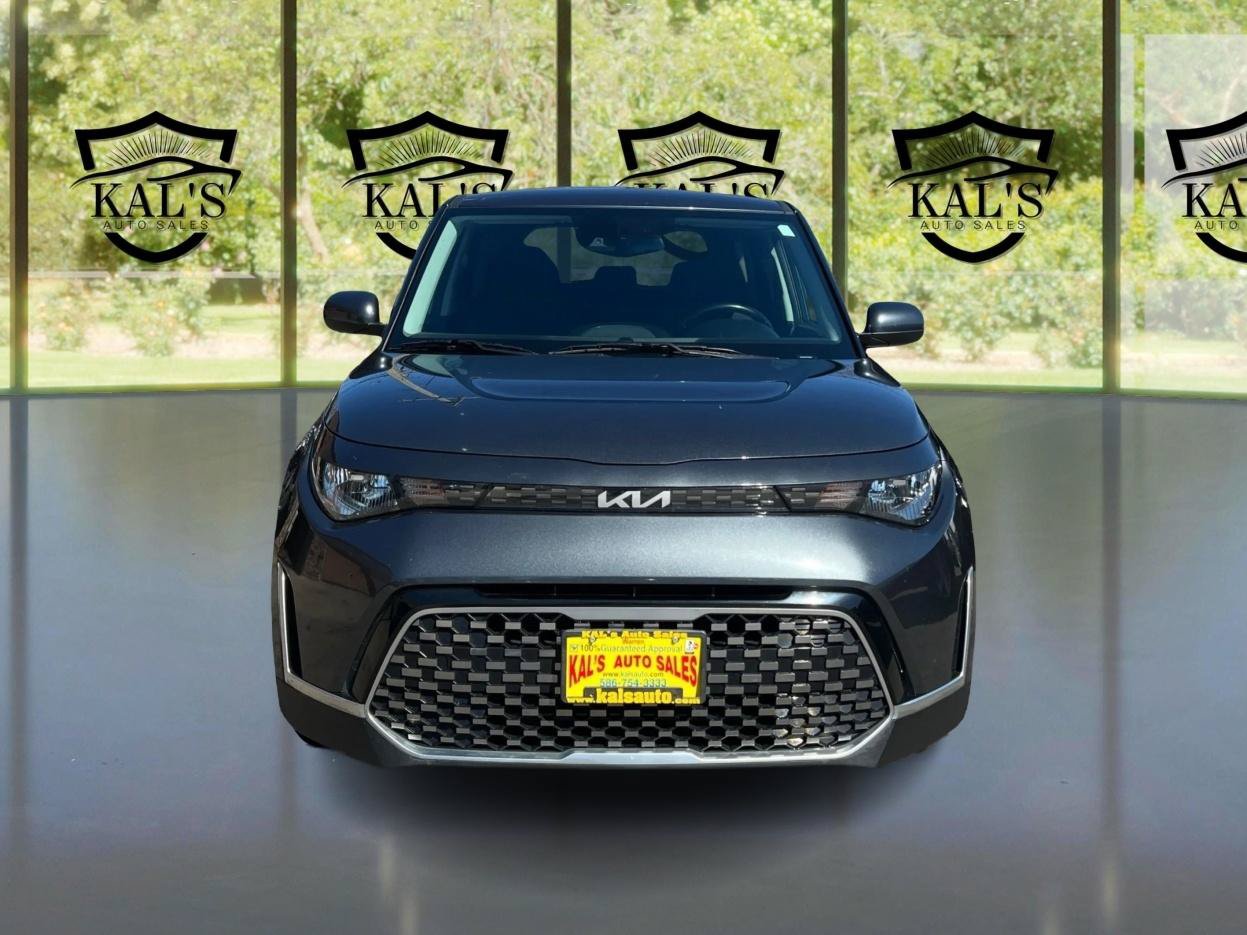 Used 2023 Kia Soul EX FWD image 2