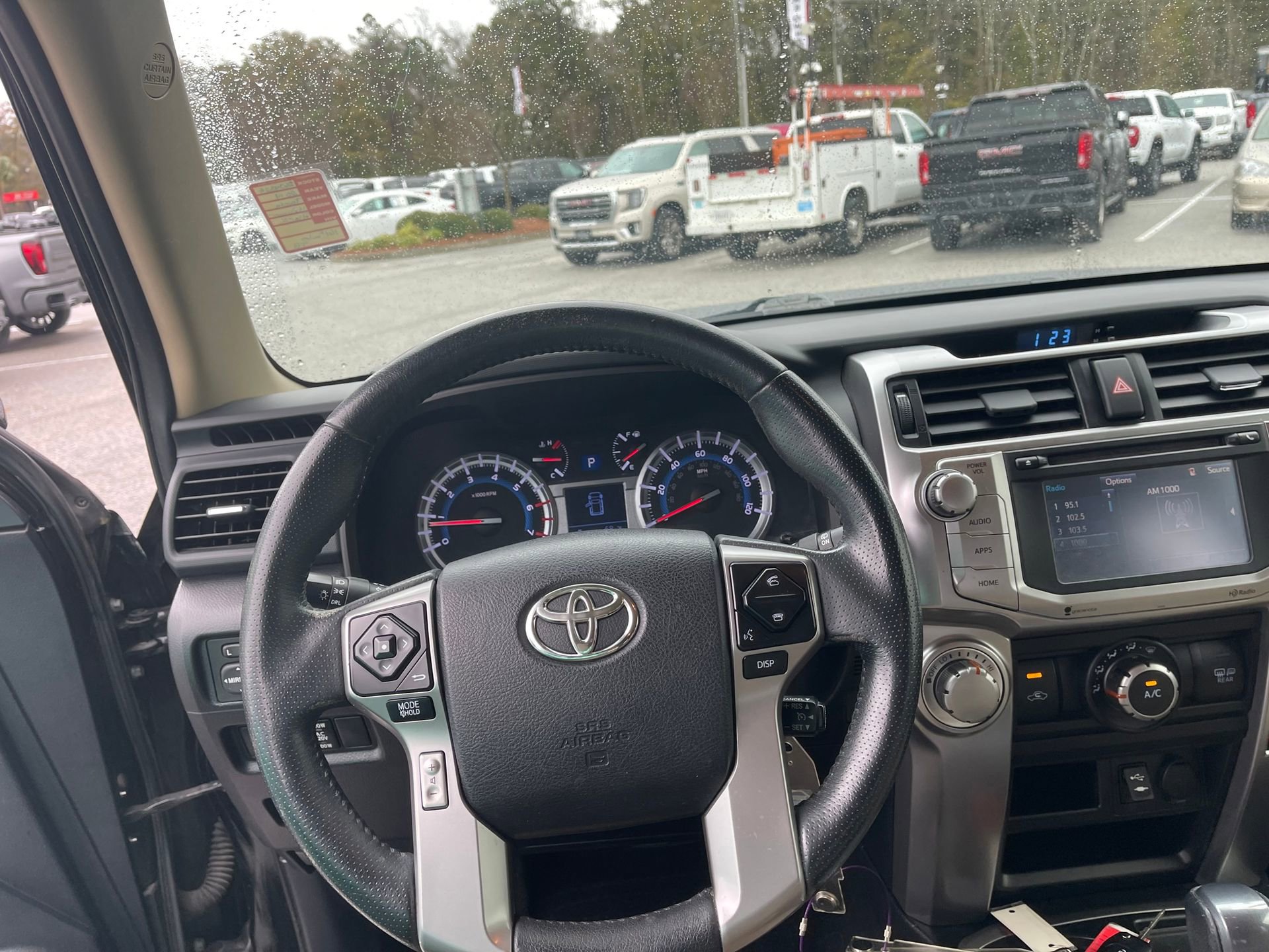 Used 2014 Toyota 4Runner SR5 image 18