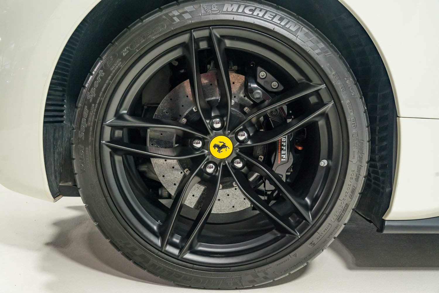 Used 2018 Ferrari 488 Spider RWD image 25