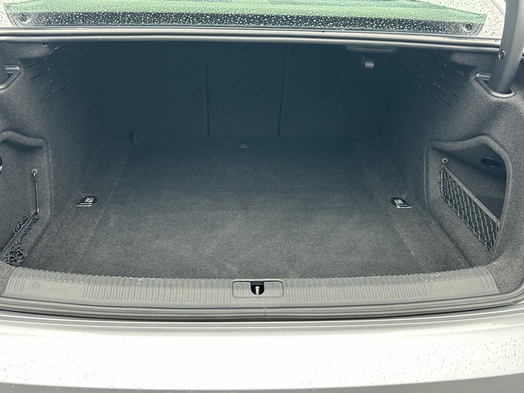 Used 2018 Audi A4 2.0T Ultra Premium w/ Convenience Package image 11