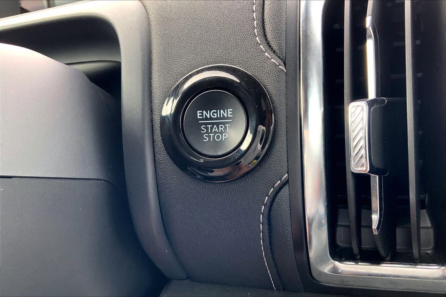 Used 2025 Ford Expedition Max Platinum AWD/4WD image 36