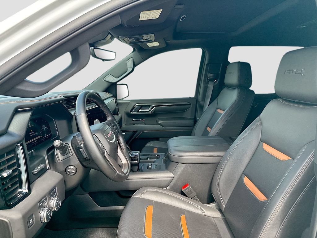 Used 2025 GMC Sierra 1500 AT4 w/ AT4 Premium Package AWD/4WD image 11
