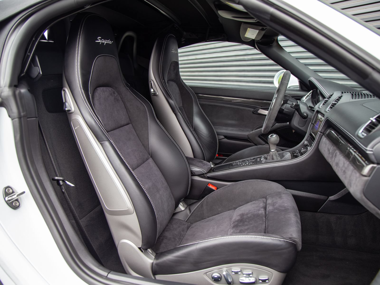 Certified 2021 Porsche 718 Boxster Spyder RWD image 18