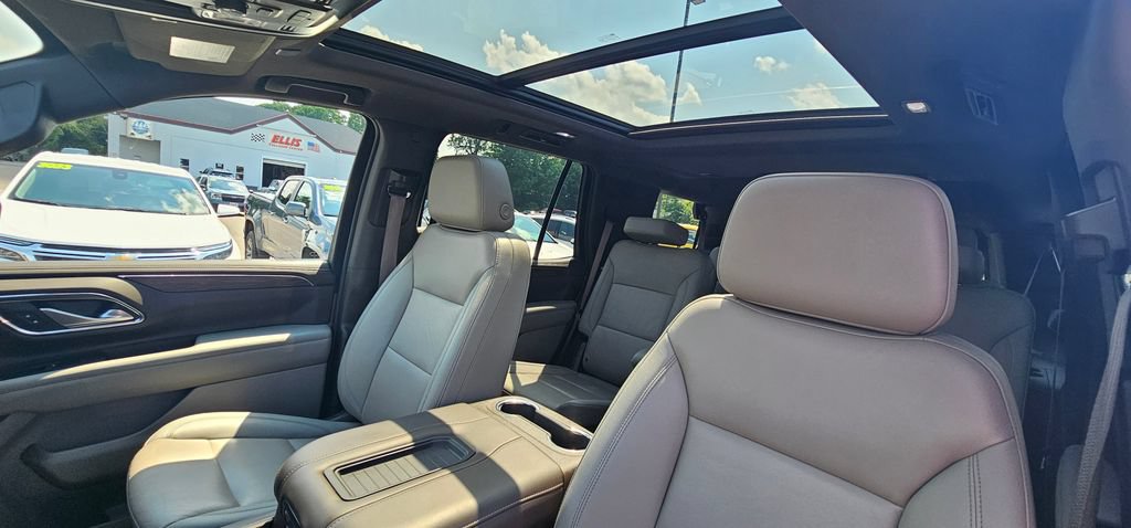 Certified 2022 Chevrolet Tahoe Z71 w/ Luxury Package AWD/4WD image 21