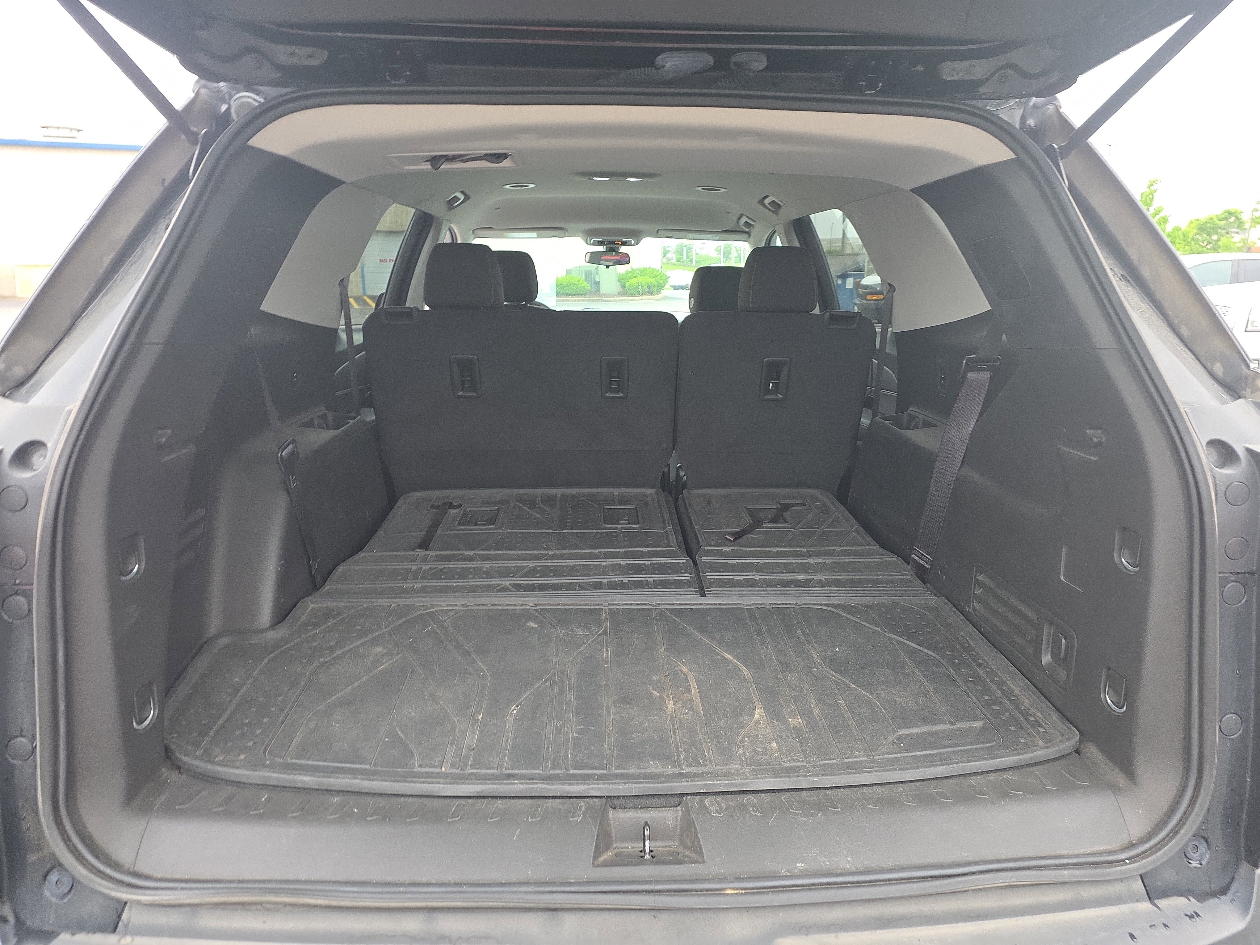Used 2019 Chevrolet Traverse LS w/ LPO, Floor Liner Package FWD image 12