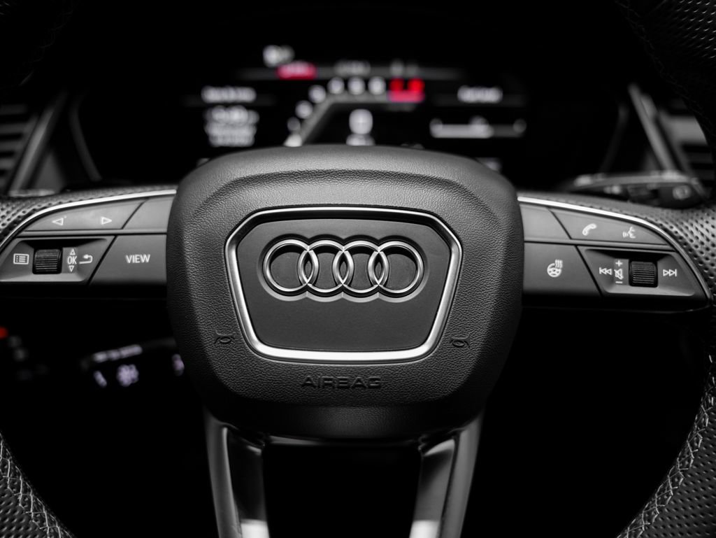 Used 2023 Audi SQ5 Premium Plus w/ Premium Plus Package image 14