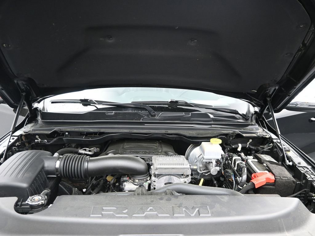 Used 2024 RAM 1500 Laramie image 11