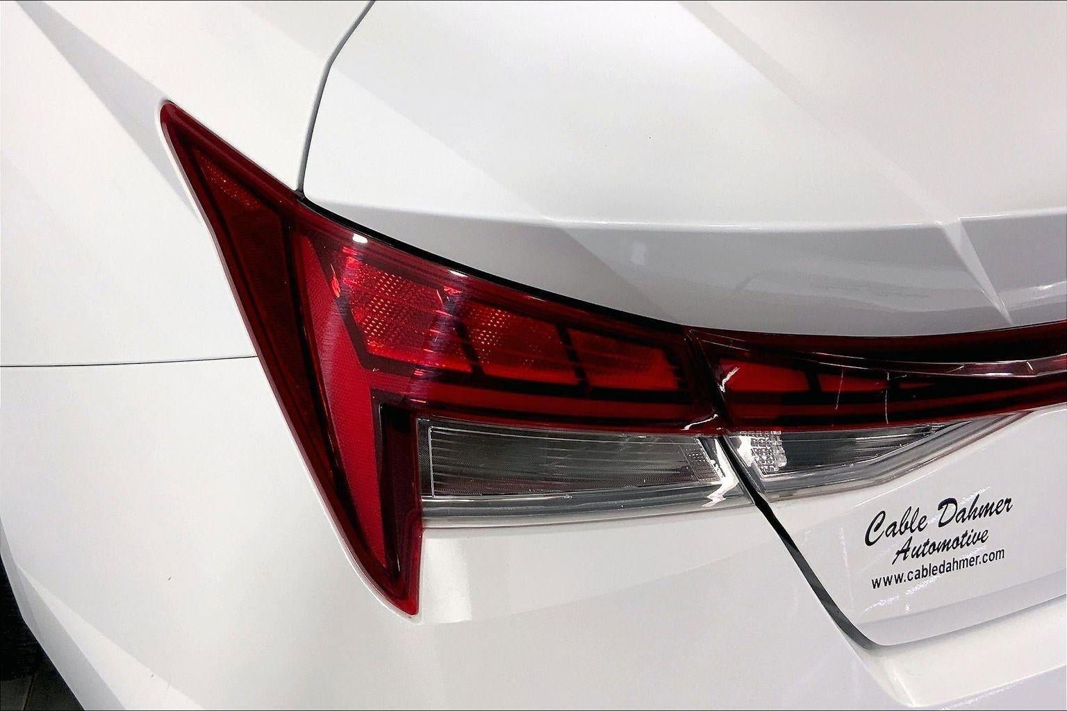Used 2025 Hyundai Elantra SEL FWD image 27