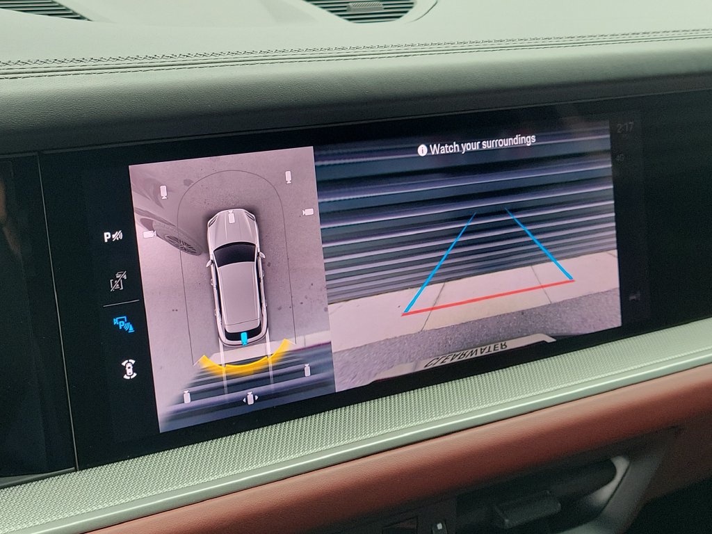 Certified 2026 Porsche Cayenne AWD/4WD image 30