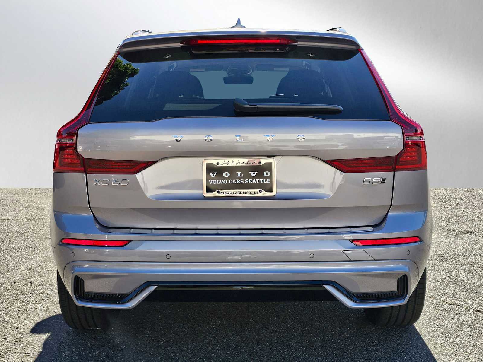 New 2026 Volvo XC60 B5 Plus w/ Protection Package Premier image 4