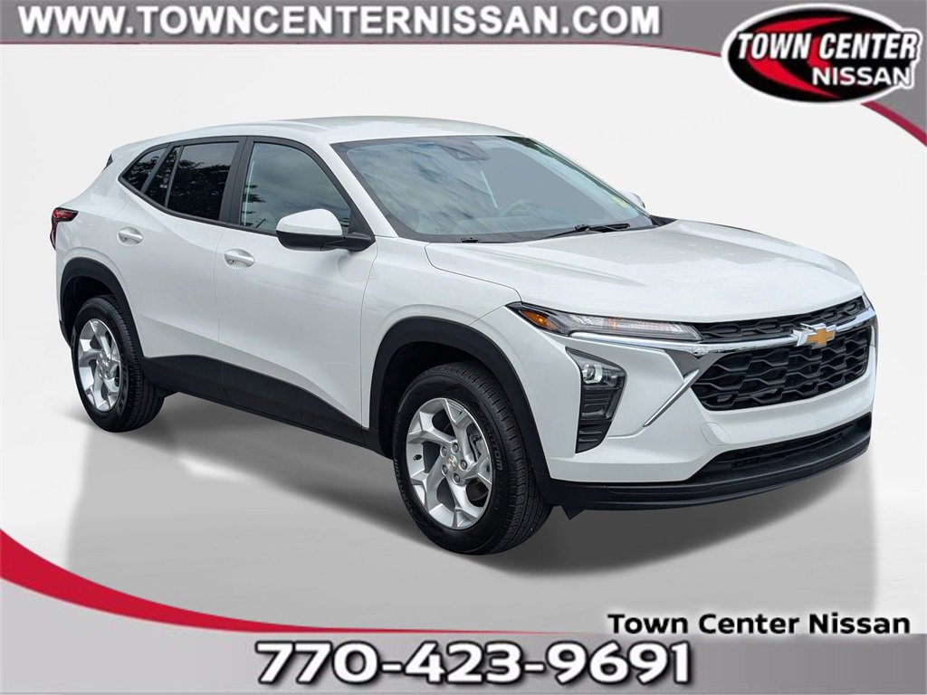 Used 2024 Chevrolet Trax LS w/ LS Convenience Package