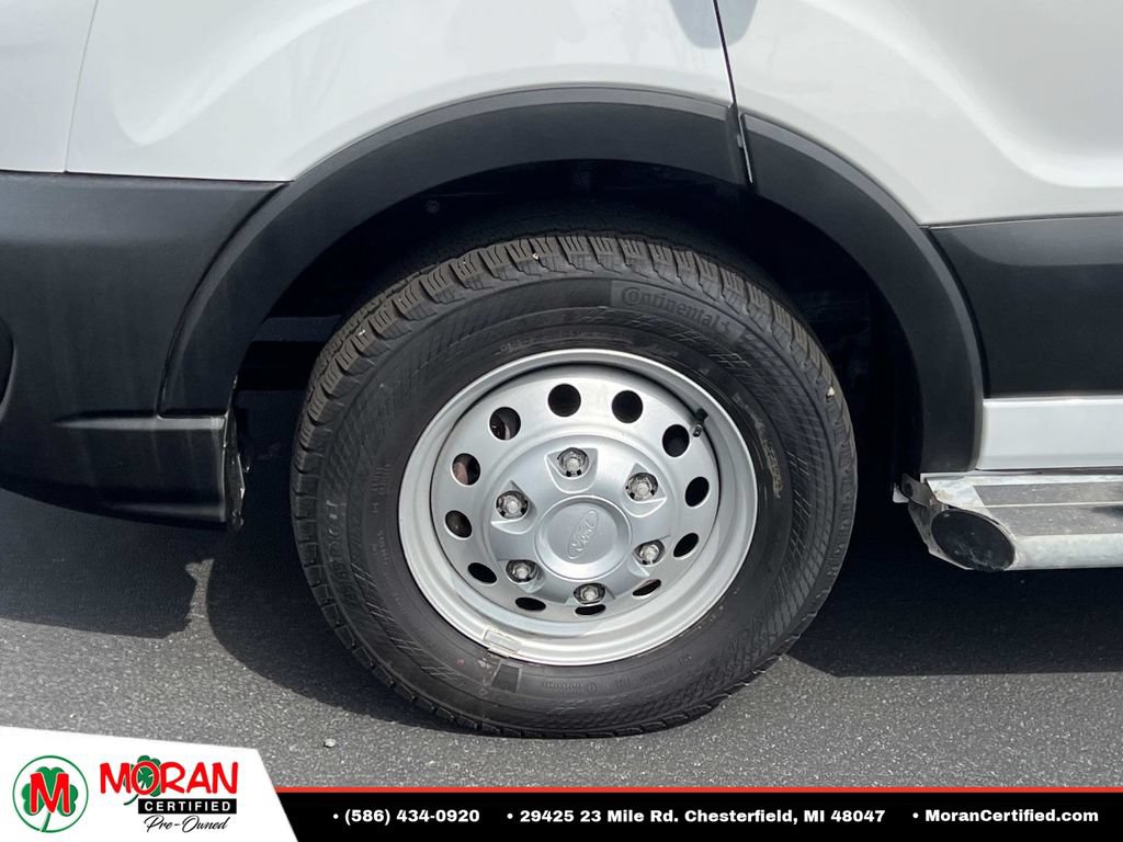 Used 2024 Ford Transit 250 Low Roof AWD w/ Exterior Upgrade Package image 9