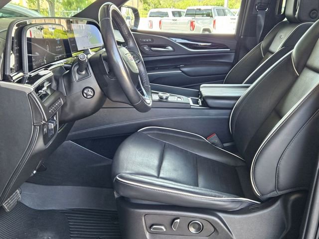 Certified 2024 Cadillac Escalade Sport w/ LPO, ONYX Package AWD/4WD image 22