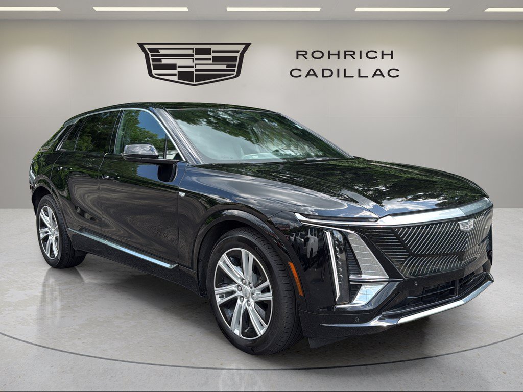 Certified 2024 Cadillac Lyriq Tech AWD/4WD image 3