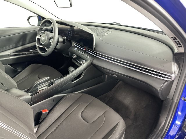 Used 2024 Hyundai Elantra SEL FWD image 29