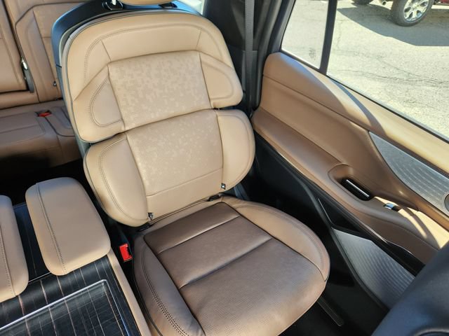 New 2026 Lincoln Navigator Black Label AWD/4WD image 15