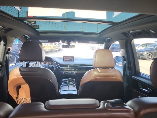 Used 2017 Audi Q7 3.0T Prestige w/ Prestige Package image 17