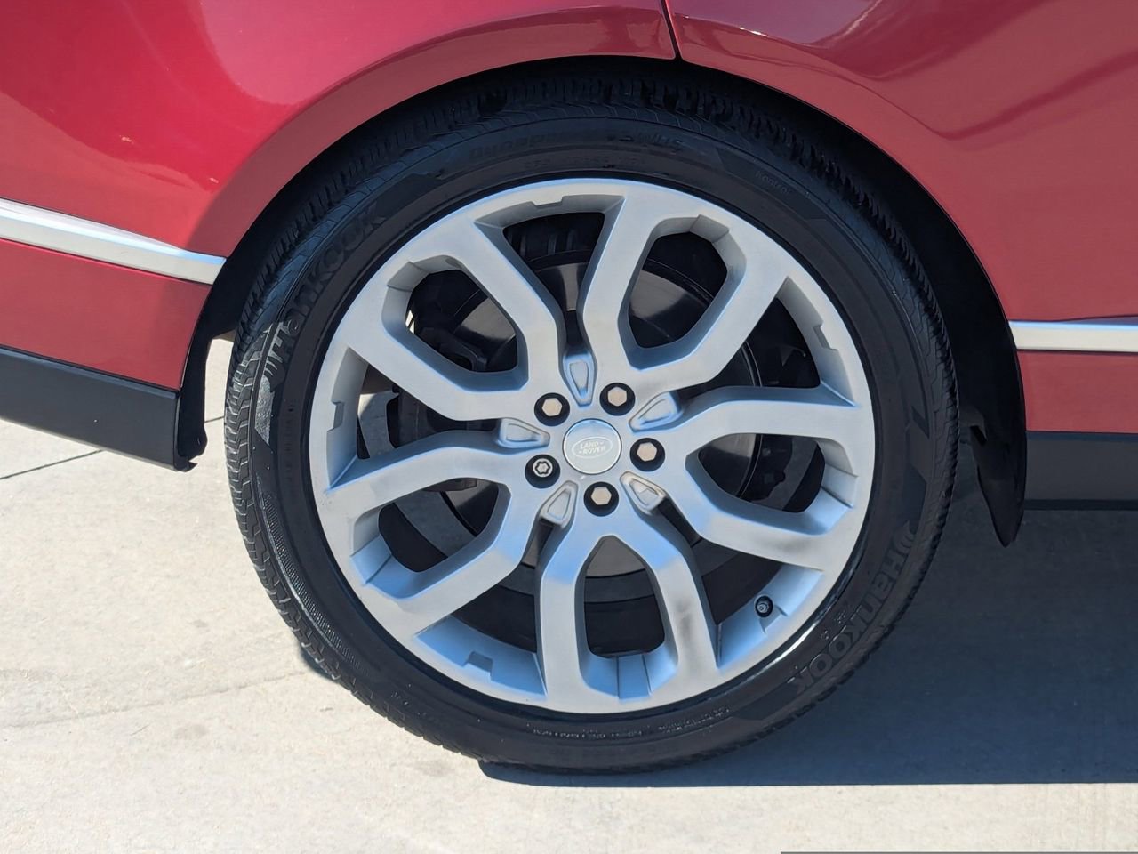 Used 2016 Land Rover Range Rover Supercharged image 7