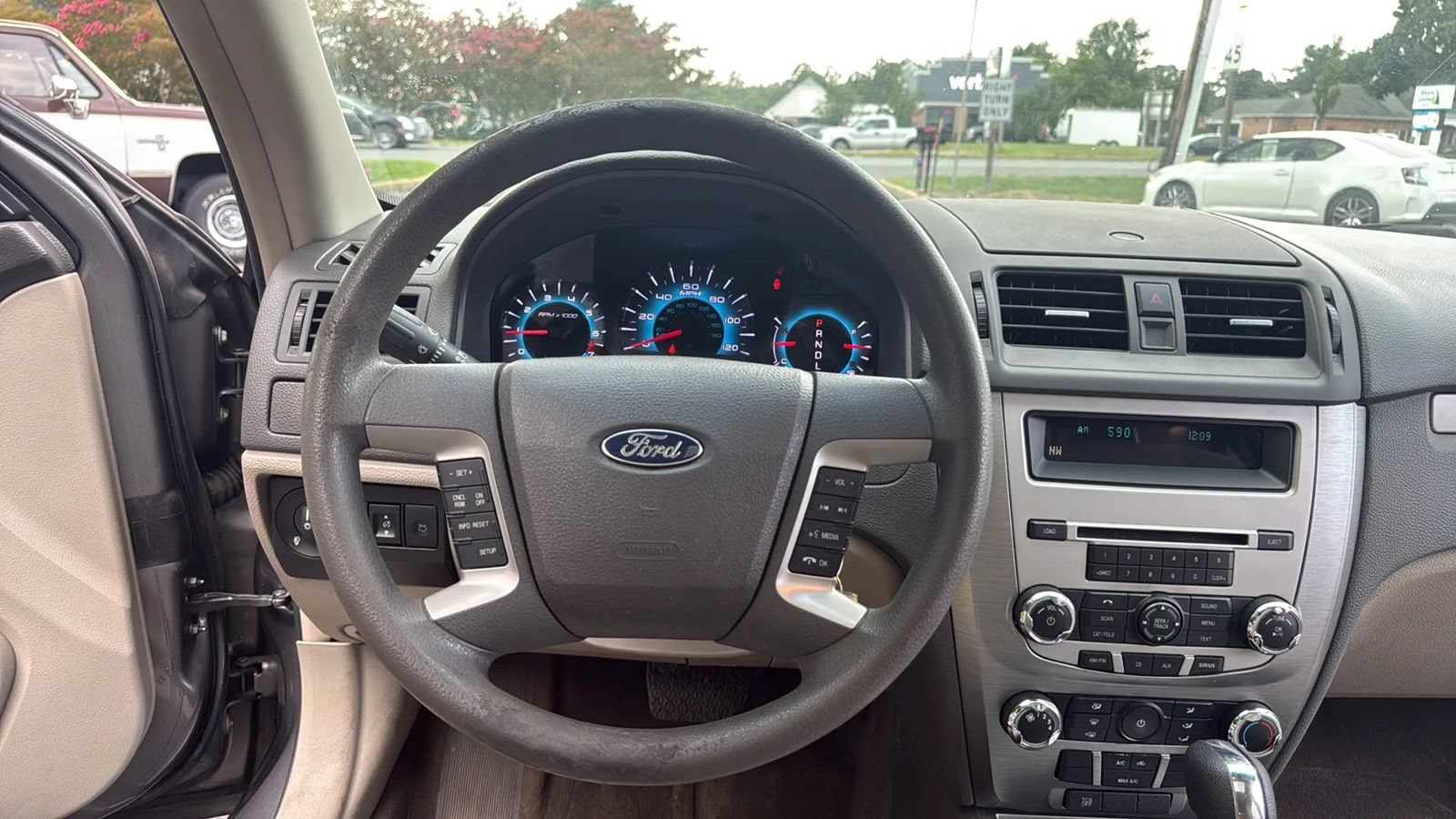 Used 2012 Ford Fusion SE FWD image 15