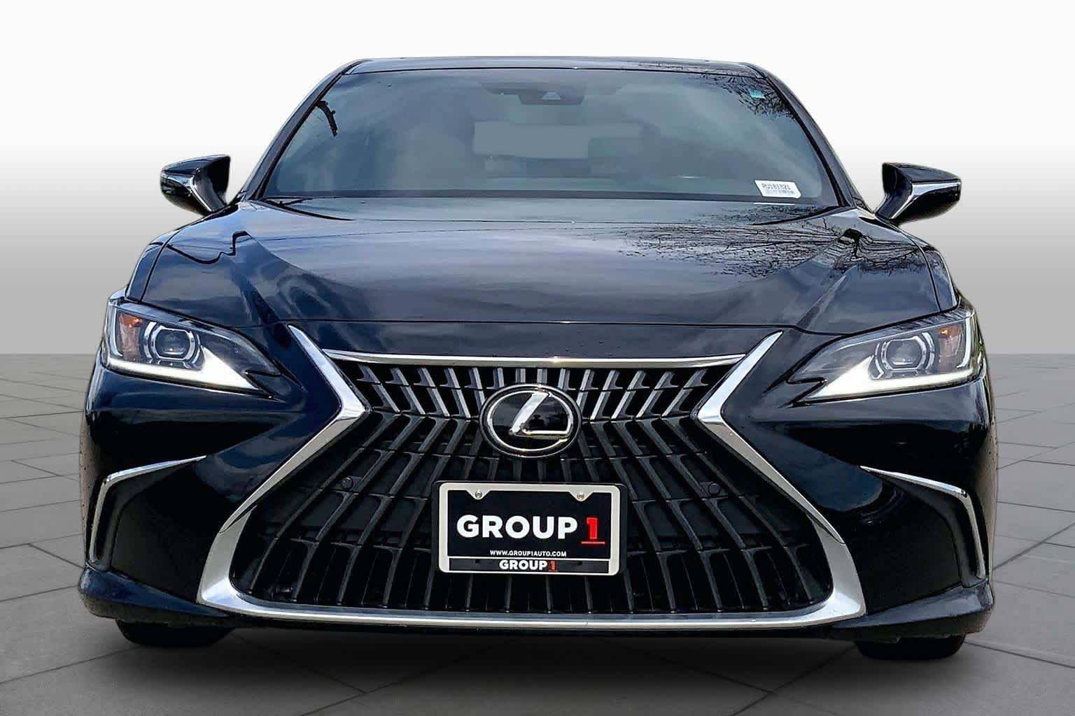 Used 2024 Lexus ES 350 w/ Premium Package FWD image 7