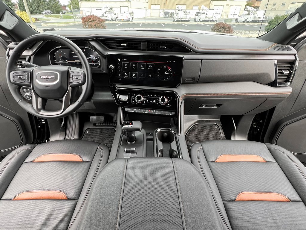 Used 2025 GMC Sierra 1500 AT4 w/ AT4 Preferred Package image 4