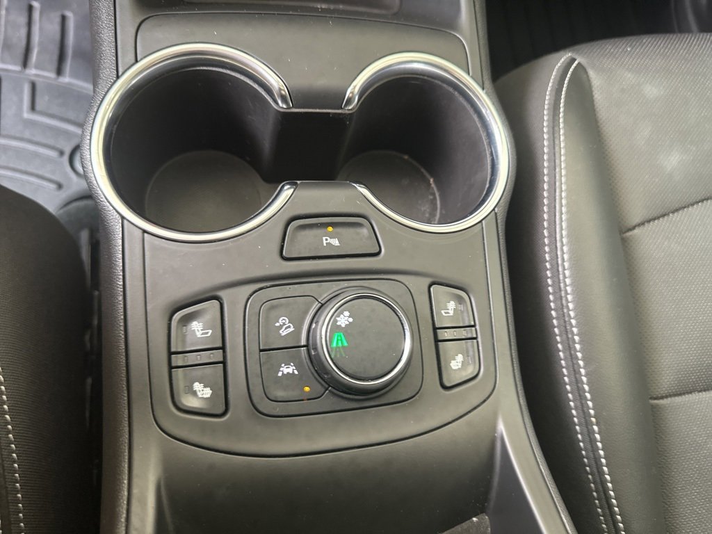 Used 2022 GMC Terrain SLT w/ Infotainment Package II image 13