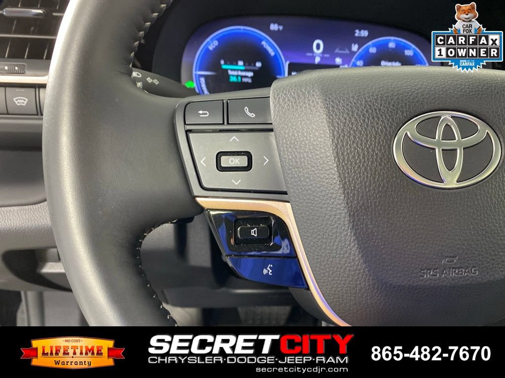 Used 2025 Toyota Crown Signia w/ Advanced Technology Package AWD/4WD image 14