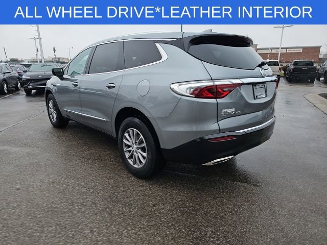 Used 2023 Buick Enclave Essence image 13