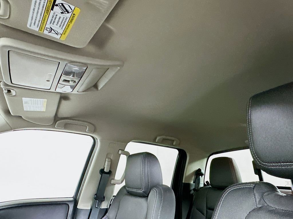 Used 2024 Nissan Frontier SV w/ Technology Package image 11