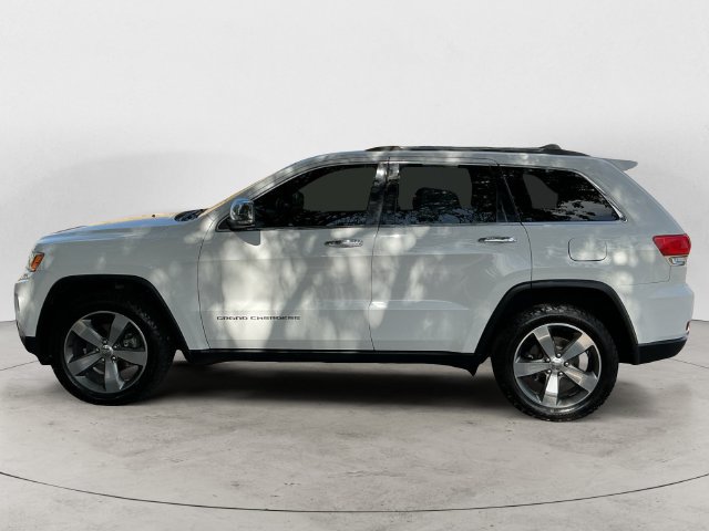 Used 2015 Jeep Grand Cherokee Limited w/ Trailer Tow Group IV AWD/4WD image 8
