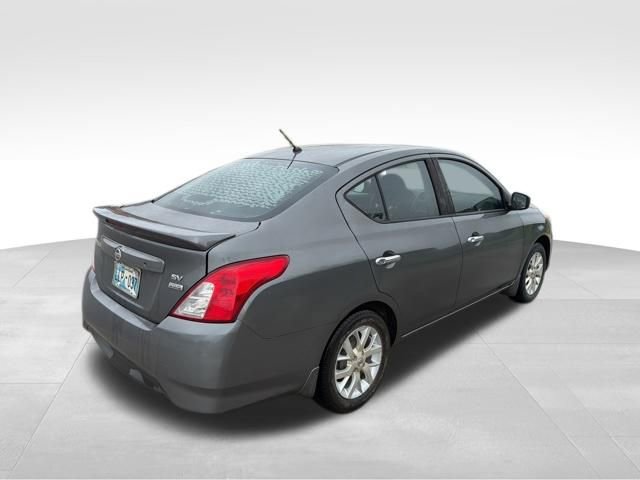 Used 2018 Nissan Versa SV w/ SV Special Edition FWD image 3