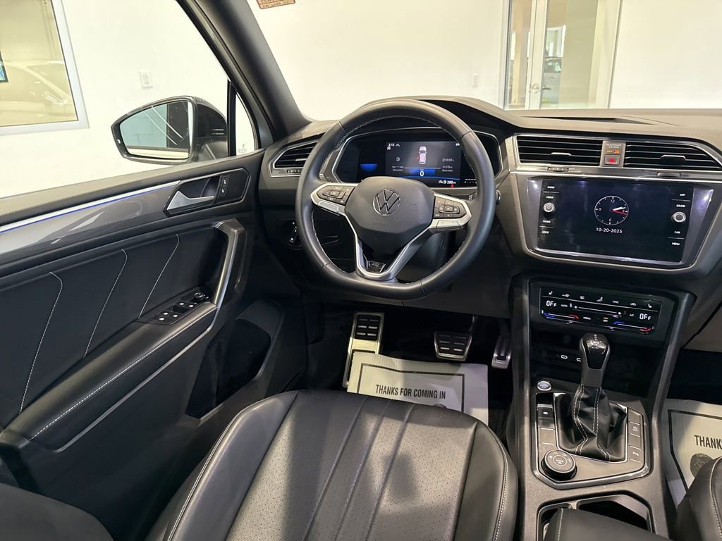 Used 2023 Volkswagen Tiguan SE R-Line image 26