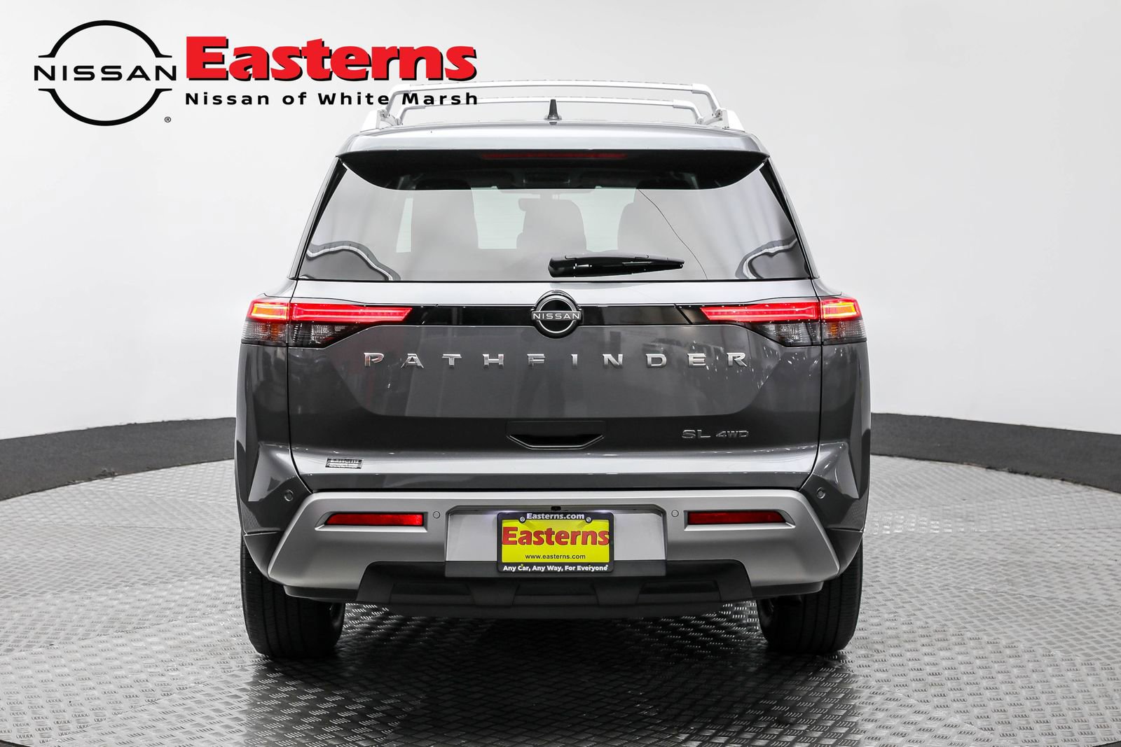 Used 2023 Nissan Pathfinder SL image 9