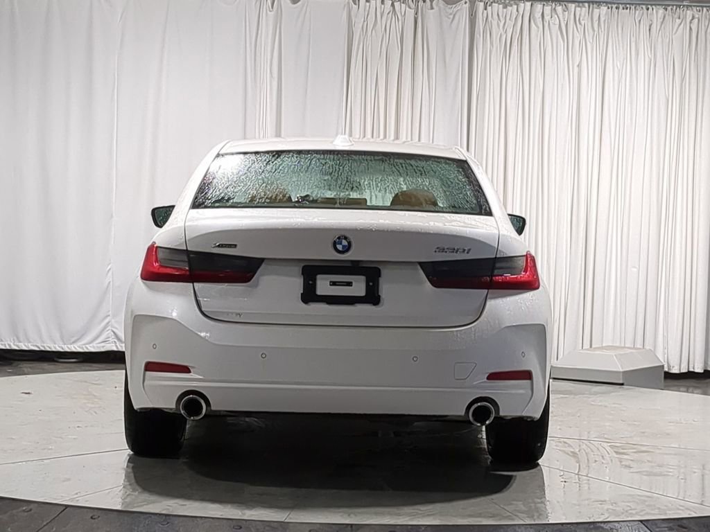 Used 2024 BMW 330i xDrive Sedan w/ Convenience Package image 16