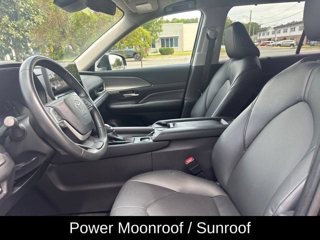 Used 2025 Toyota Grand Highlander AWD Hybrid image 14
