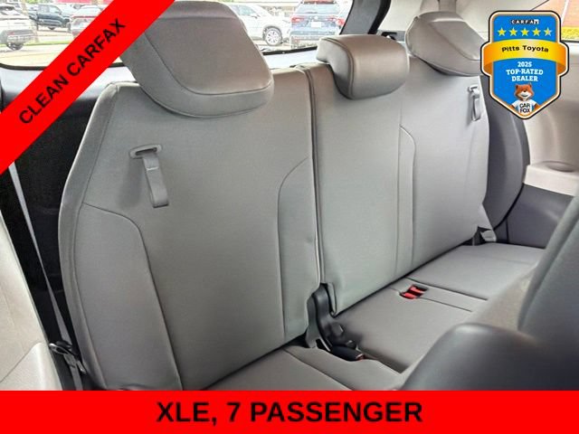 Used 2021 Toyota Sienna XLE FWD image 12
