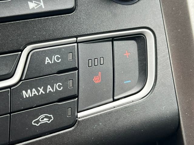 Used 2020 Ford Fusion SEL image 27