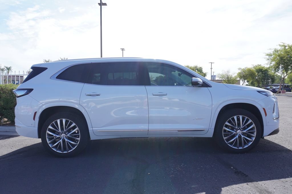 Used 2026 Buick Enclave Avenir w/ Super Cruise Package FWD image 7