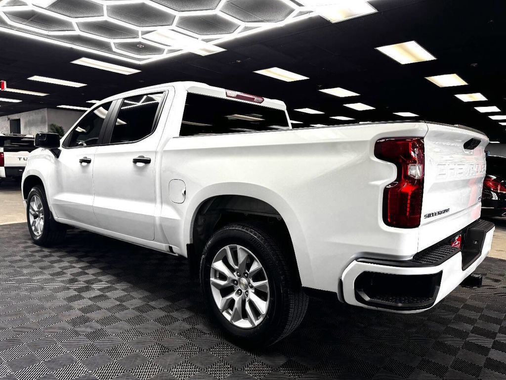 Used 2023 Chevrolet Silverado 1500 Custom image 9