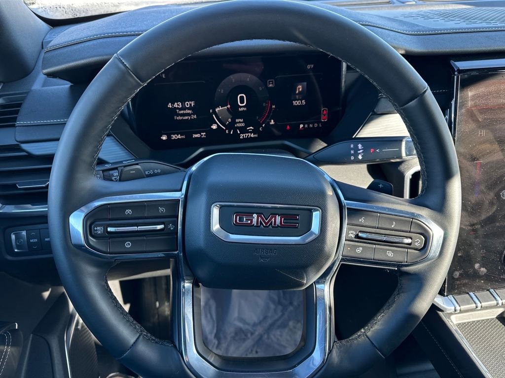 Used 2025 GMC Acadia Elevation image 26