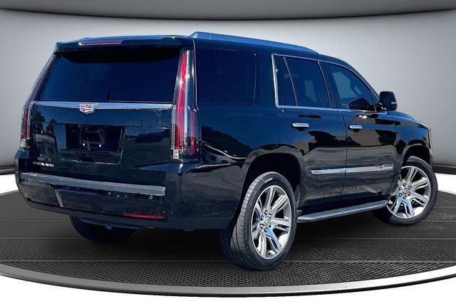 Used 2016 Cadillac Escalade Luxury AWD/4WD image 6