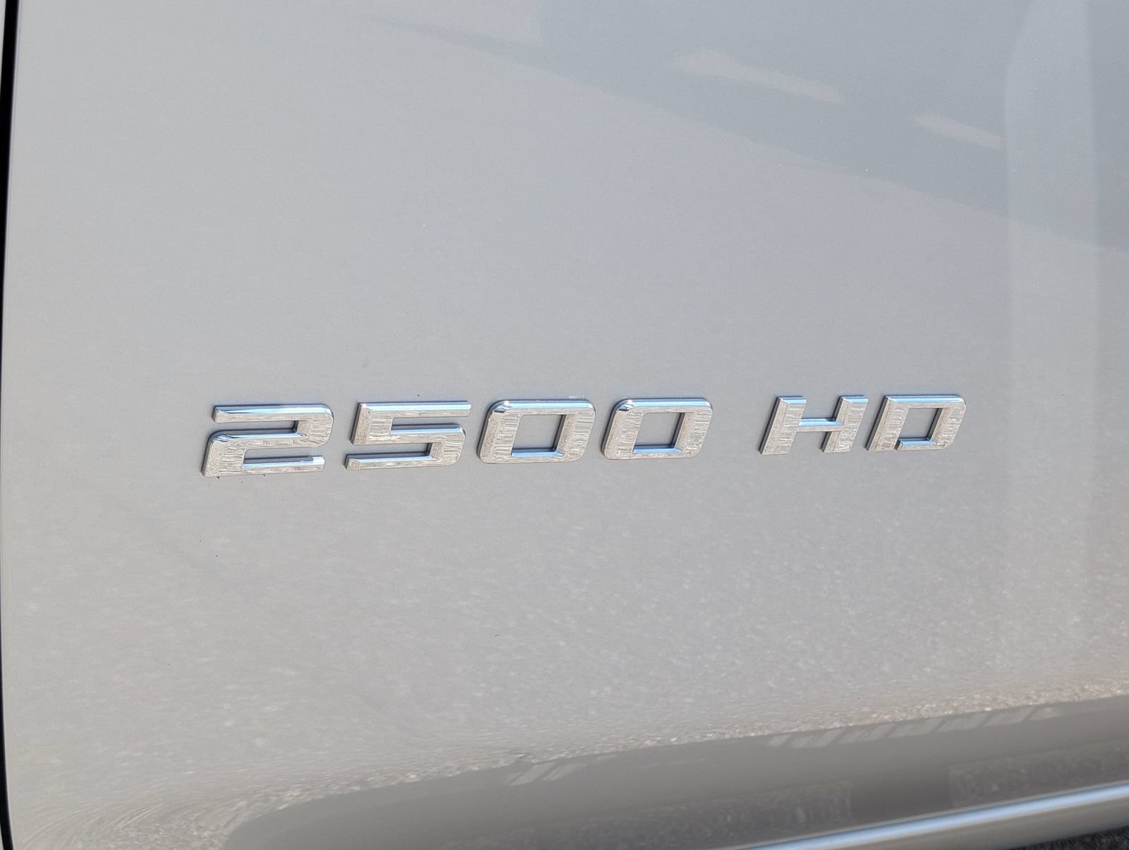 Used 2022 Chevrolet Silverado 2500 LTZ w/ Z71 Off-Road Package AWD/4WD image 9