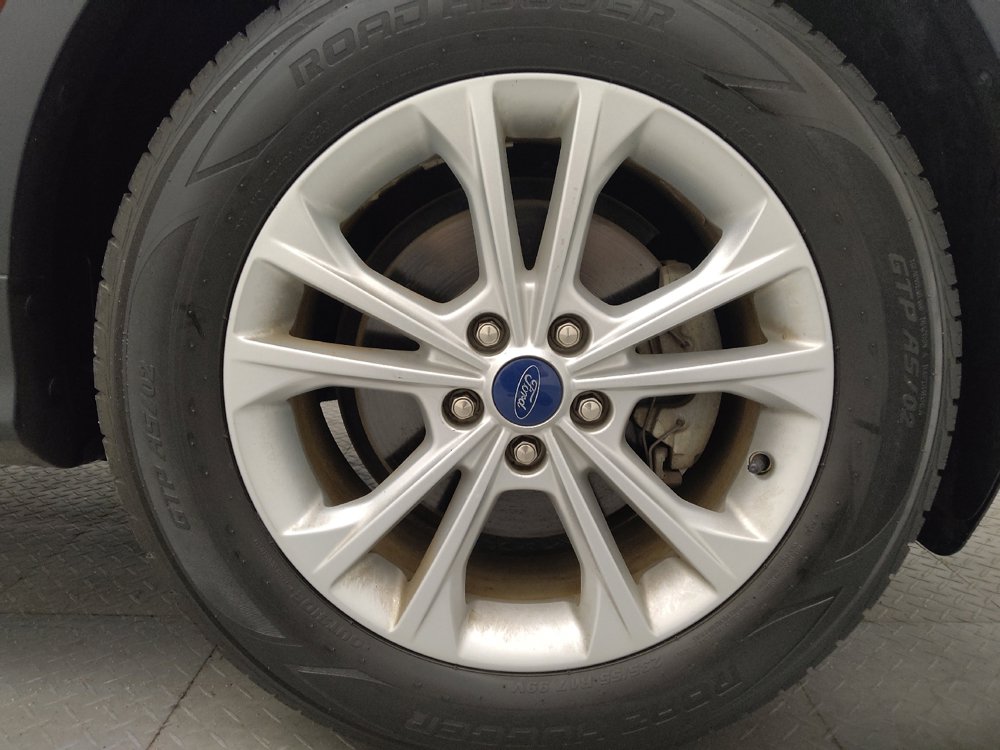 Used 2019 Ford Escape SE FWD image 31