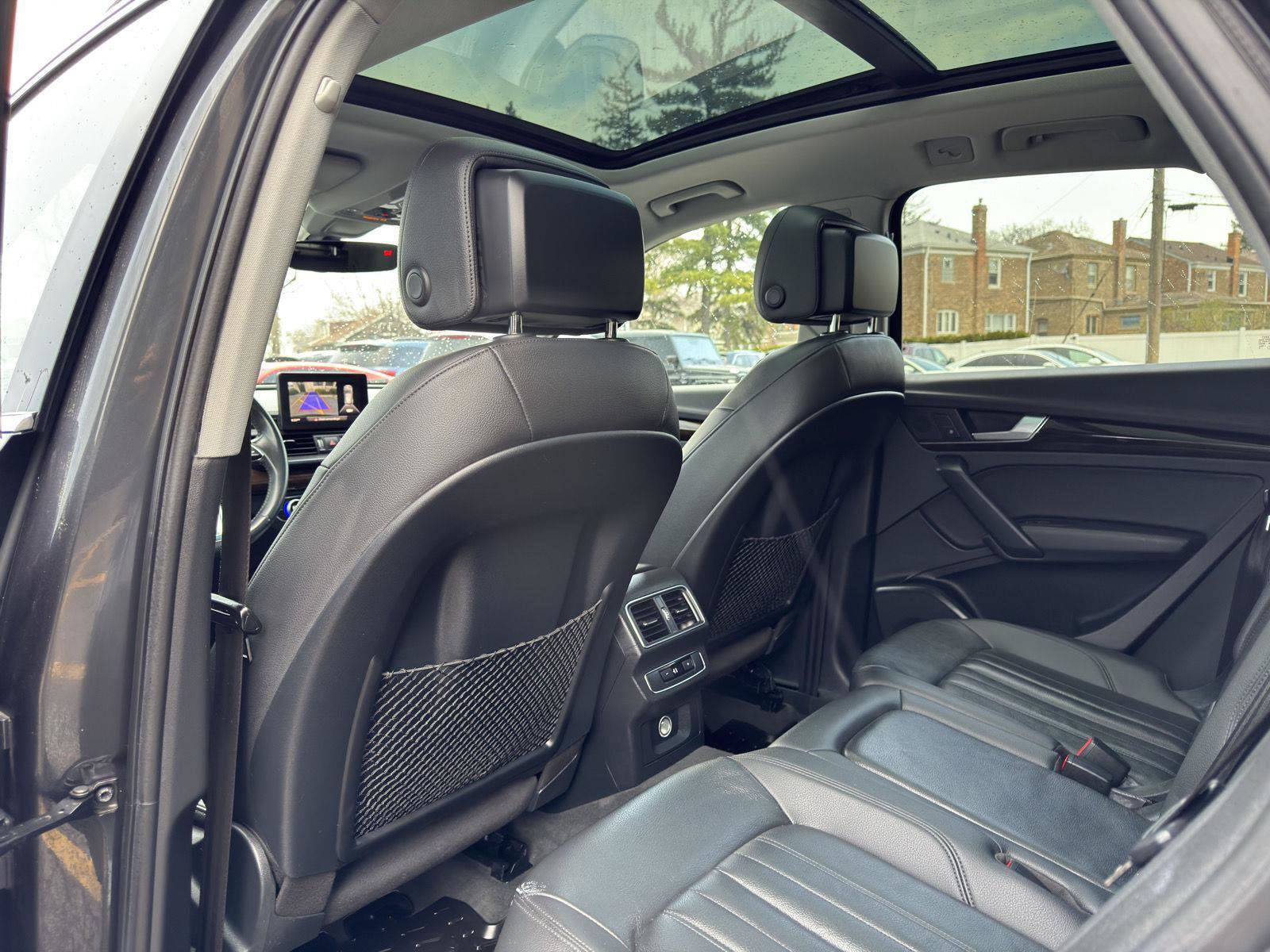 Used 2019 Audi Q5 2.0T Premium w/ Convenience Package AWD/4WD image 26
