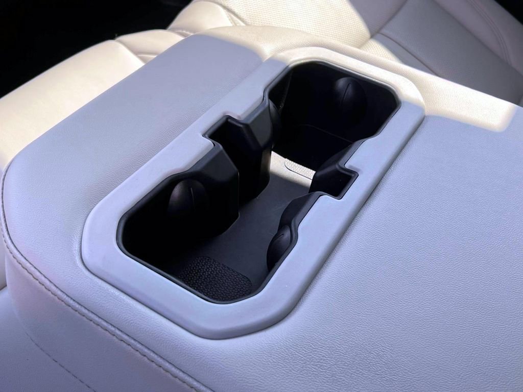 Certified 2025 Jeep Wagoneer 4WD w/ Premium Group I image 15