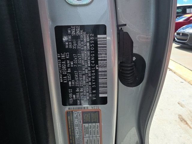 Used 2022 Kia Sorento LX image 30