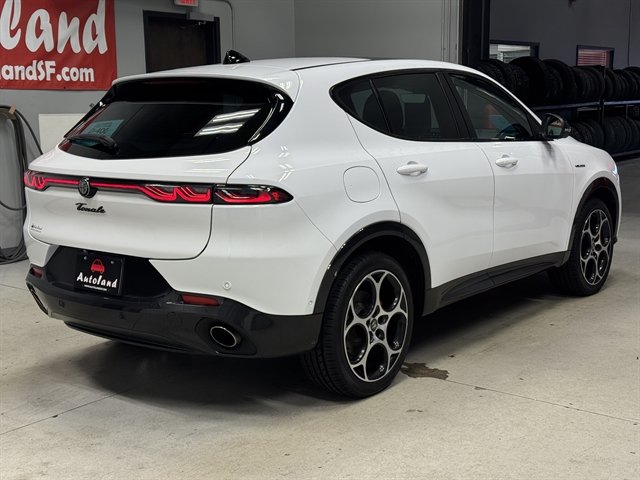 Used 2024 Alfa Romeo Tonale Veloce w/ Active Assist Package AWD/4WD image 7