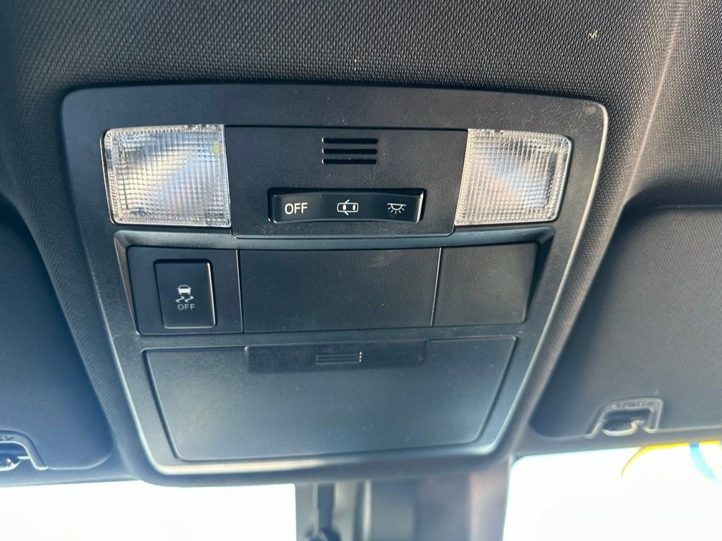 Used 2019 Toyota Tacoma 2WD Double Cab image 32